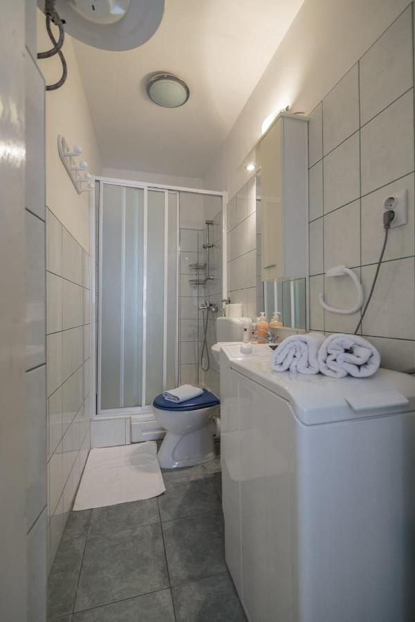Apartment Filomena In The Center Komiža Kültér fotó