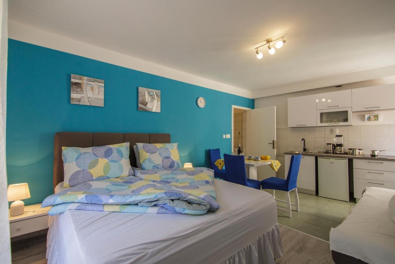 Apartment Filomena In The Center Komiža Kültér fotó